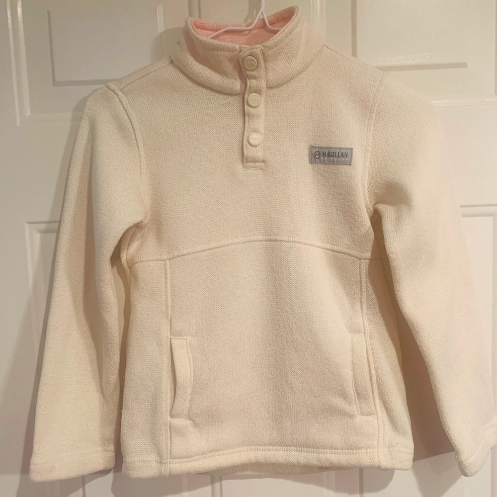 Magellan Outdoors Classic Fit Campfire Girl’s Pullover Size S